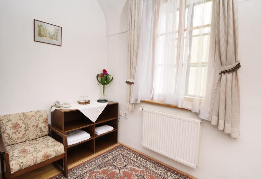 Pokój dwuosobowy typu Comfort z widokiem na ogród